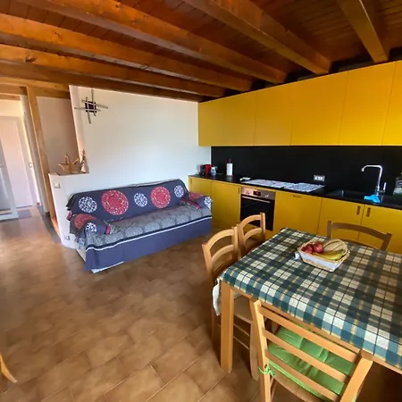 Casa Dai Nonni Perledo